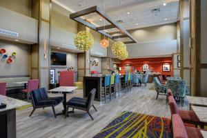 Posezení v ubytování Hampton Inn & Suites Ardmore