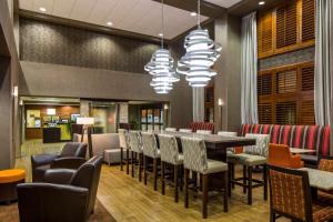 Restaurant o iba pang lugar na makakainan sa Hampton Inn & Suites Austin Cedar Park-Lakeline