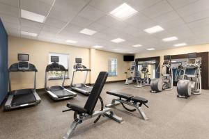 Fitness centrum a/nebo fitness zařízení v ubytování Hampton Inn by Hilton Kennewick at Southridge