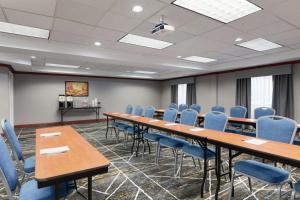 Konferenční prostory v ubytování Hampton by Hilton Oklahoma City I-40 East- Tinker AFB + 23 fotografií