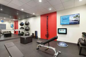 Fitness centrum a/nebo fitness zařízení v ubytování Tru By Hilton Lake Charles