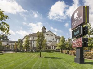 Zahrada ubytování DoubleTree by Hilton Nanuet