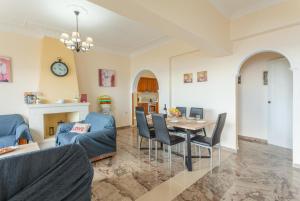 A seating area at Villa Sofia