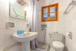 A bathroom at Villa Sofia