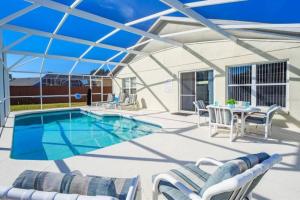 Gallery image of Spacious Vacation Home Near Disney w/ Private Pool- Perfect for Families! in Davenport