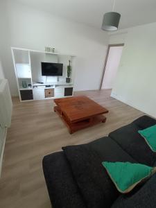 Fotografia z galérie ubytovania Appartement cosy, 4 pers, proximité gare v destinácii Saint-Étienne