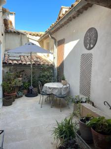 Patio nebo venkovní prostory v ubytování La Charmeuse
