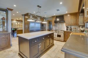 A kitchen or kitchenette at Vista Home with Private Pool and Expansive Views!