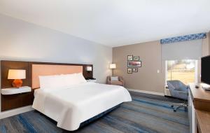 Postel nebo postele na pokoji v ubytování Hampton Inn Corbin