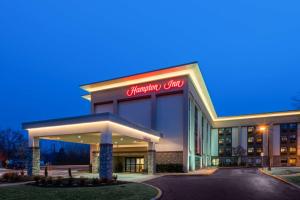 a rendering of a holiday inn hotel at Hampton Inn Downingtown/Exton in Exton