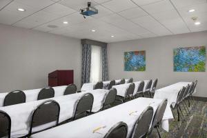 Konferenční prostory v ubytování Hampton Inn Niagara Falls