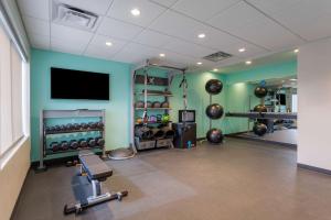 Fitness center at/o fitness facilities sa Tru By Hilton Radford