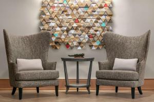 The Harpeth Franklin Downtown, Curio Collection by Hilton的休息区