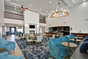 Posezení v ubytování Homewood Suites by Hilton Palm Desert