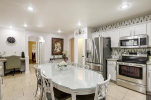 Gallery image of Tolleson Hideaway with Backyard and Outdoor Kitchen! in Avondale