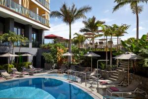 La pileta dentro o cerca de Bohemia Suites & Spa - Adults Only
