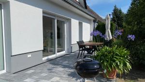 Κήπος έξω από το Ferienhaus Helfert FeWo 1 mit großer Terrasse