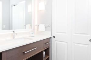 Homewood Suites By Hilton Broomfield Boulder的一间浴室