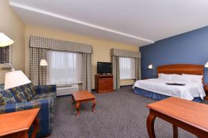 Postel nebo postele na pokoji v ubytování Hampton Inn Evanston + 35 fotografií