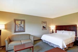 Postel nebo postele na pokoji v ubytování Hampton Inn Sayre