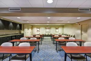 Konferenční prostory v ubytování Hampton Inn Sayre + 28 fotografií