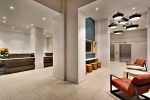 Posezení v ubytování Hilton Garden Inn New York Times Square South