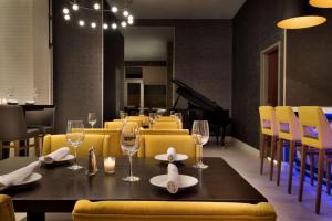 Posezení v ubytování Hilton Garden Inn New York Times Square South