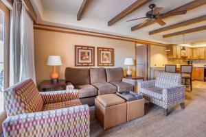 a living room with a couch and two chairs at Hilton Vacation Club Sedona Summit in Sedona