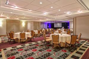 Konferenční prostory v ubytování DoubleTree by Hilton Toronto Downtown + 37 fotografií