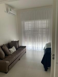 Departamento céntrico y espacioso en Río Cuarto II的休息区