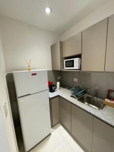 Departamento céntrico y espacioso en Río Cuarto II的厨房或小厨房