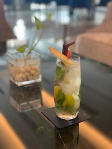 Minuman di Yangon Thanlwin Hotel