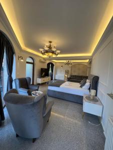 Ami Residence Bucharest Airport,Therme&FREE PARKING Otopeni客房内的一张或多张床位