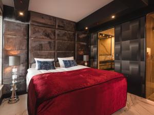 Posteľ alebo postele v izbe v ubytovaní Art Suites Boutique Hotel - Krakow Center