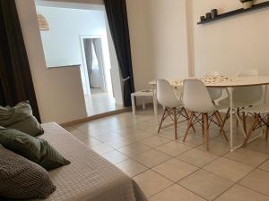 Khu vực ghế ngồi tại a Casa di Ale +17 ảnh