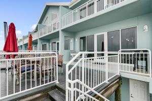 Μπαλκόνι ή βεράντα στο 477 Fort Pickens Rd.
