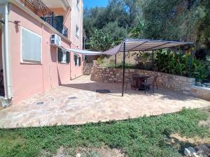 A garden outside Marianna's room