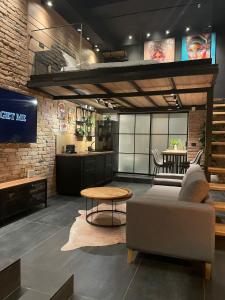 Afbeelding uit fotogalerij van The Public Aparthotel 2 in Făgăraş