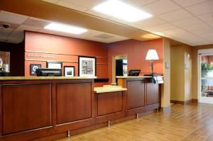 a lobby of a hospital with a waiting room at Hampton Inn & Suites Red Bluff in Red Bluff