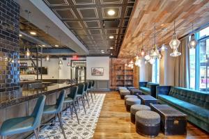 The Cincinnatian Curio Collection by Hilton的休息区