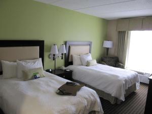 Postel nebo postele na pokoji v ubytování Hampton Inn Lindale/Tyler