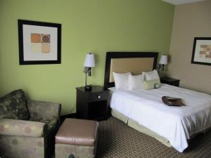 Postel nebo postele na pokoji v ubytování Hampton Inn Lindale/Tyler