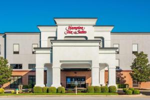 una representación de la parte delantera del hampton inn suites anaheim en Hampton Inn & Suites Hopkinsville, en Hopkinsville