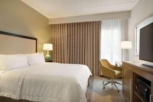 Postel nebo postele na pokoji v ubytování Hampton Inn Reading/Wyomissing