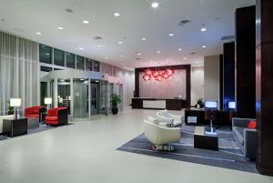 Lobbyn eller receptionsområdet på DoubleTree by Hilton Hotel Bristol