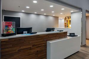 Hampton Inn & Suites Alpharetta Roswell大厅或接待区