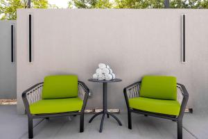 Hampton Inn & Suites Alpharetta Roswell的休息区