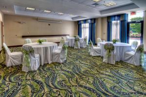 Εστιατόριο ή άλλο μέρος για φαγητό στο Hampton Inn Roanoke Rapids +29 φωτογραφίες
