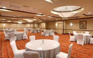 Ресторан / где поесть в Hilton Garden Inn Clarksville +37 фотографий