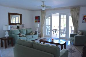 Φωτογραφία από το άλμπουμ του Spinnaker, #127 Port St. Charles Marina, Speightstown - Waterfront Luxury σε Saint Peter